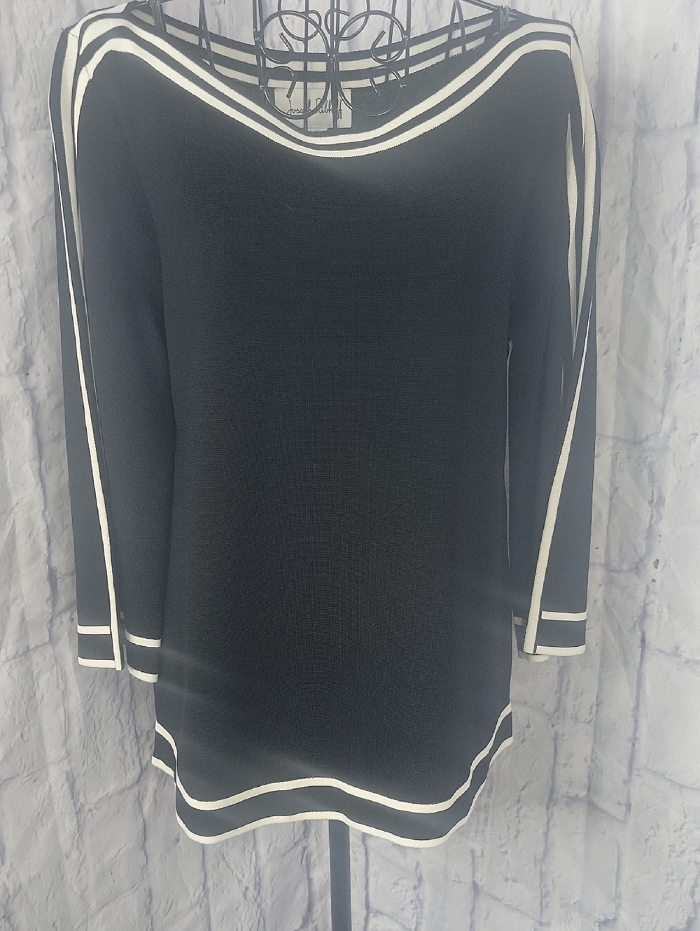 Joseph Ribkoff Inspired Black/White Contrast Trim Sweater Medium